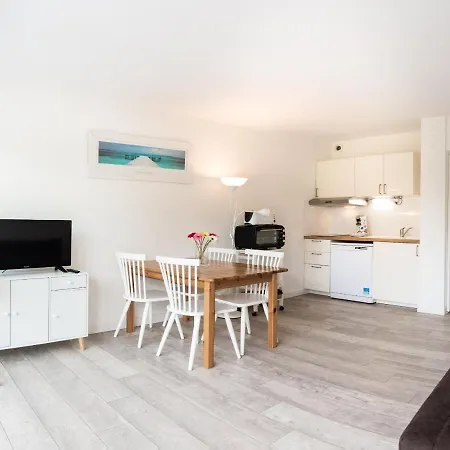 Standing 1ere Ligne Grau Du Roi Apartment