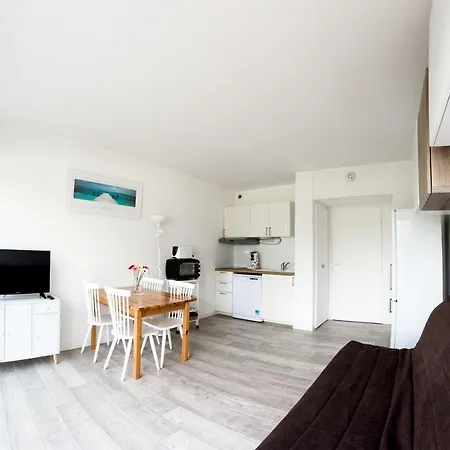 Standing 1ere Ligne Grau Du Roi Apartment *